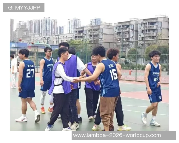 篮球运动的激情瞬间展现团队合作与个人技艺的完美结合