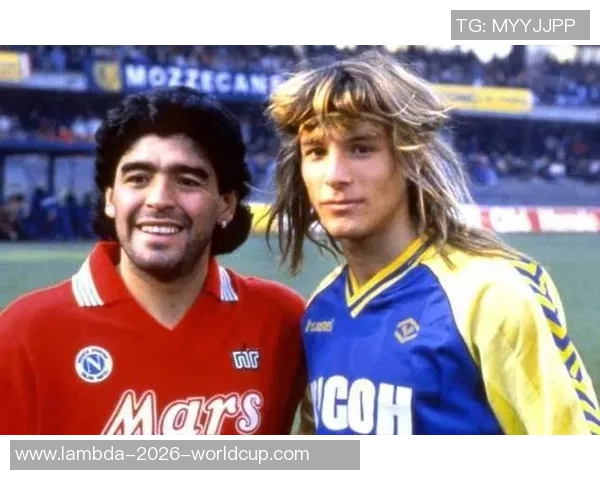 足球各种嘿8的魅力与技巧全面解析让你成为场上明星 足球各种嘿8的魅力与技巧全面解析让你成为场上明星