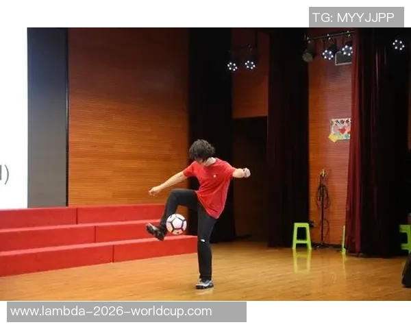 街头足球技巧全解析从基础到进阶的全面教学指南 街头足球技巧全解析从基础到进阶的全面教学指南